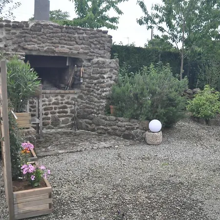 Des Capucines * Passais-la-Conception
